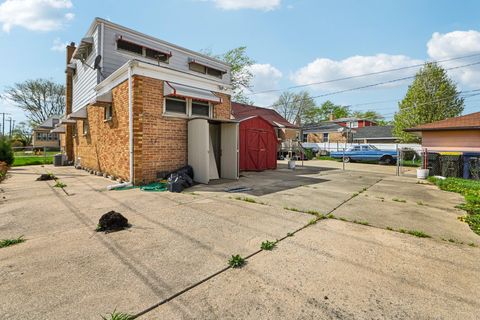 Tiny photo for 8853 S Troy Avenue, Evergreen Park, IL 60805 (MLS # 12622539)