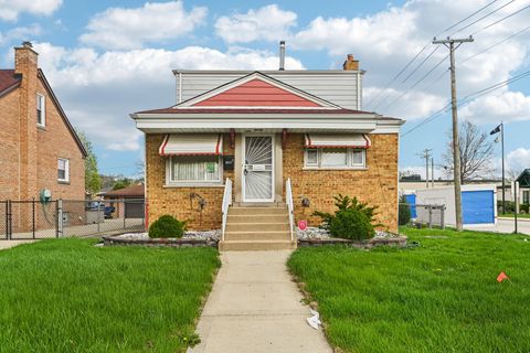 Tiny photo for 8853 S Troy Avenue, Evergreen Park, IL 60805 (MLS # 12622539)