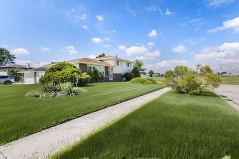 Tiny photo for 4101 Park Lane, Country Club Hills, IL 60478 (MLS # 12455941)