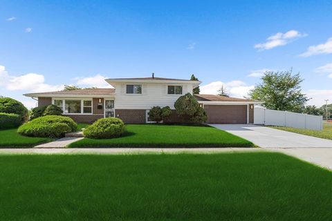 Tiny photo for 4101 Park Lane, Country Club Hills, IL 60478 (MLS # 12455941)