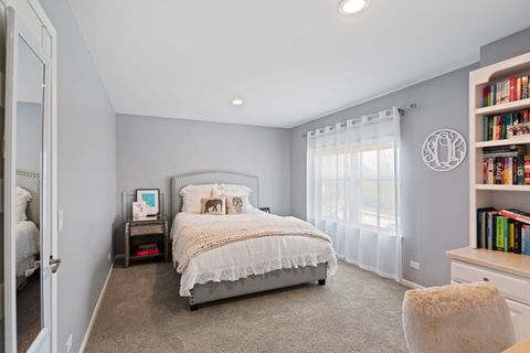 Tiny photo for 483 Castle Pines Lane, Riverwoods, IL 60015 (MLS # 12621662)