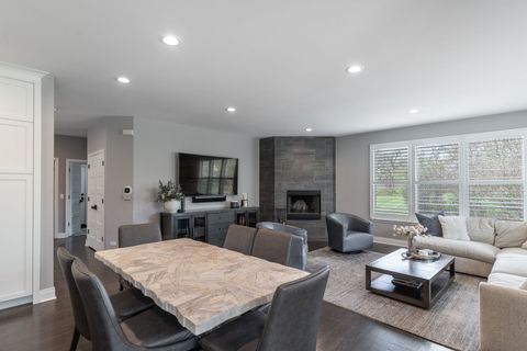 Tiny photo for 483 Castle Pines Lane, Riverwoods, IL 60015 (MLS # 12621662)