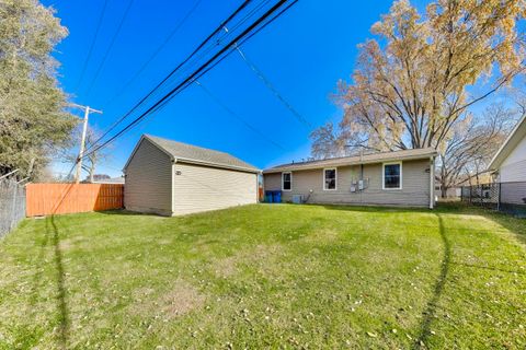 Tiny photo for 222 Harrison Street, Carpentersville, IL 60110 (MLS # 12518937)