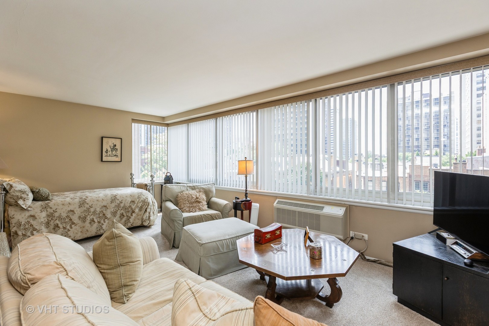 1440 N Lake Shore Drive 6F