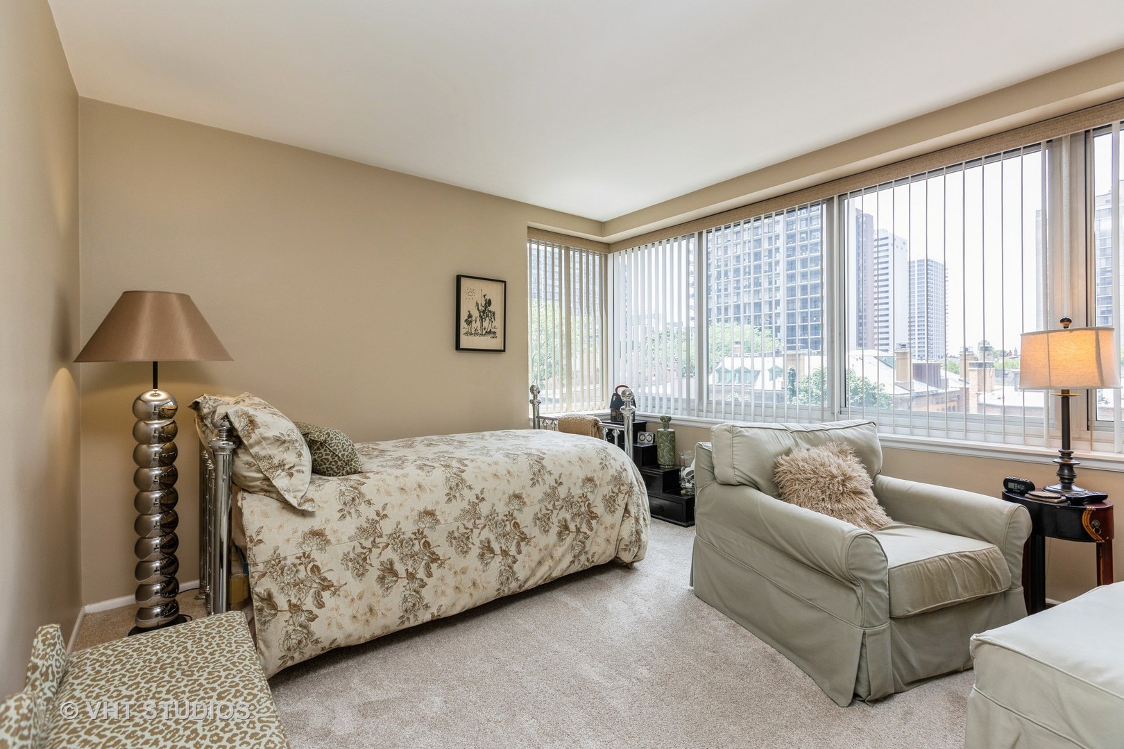 1440 N Lake Shore Drive 6F