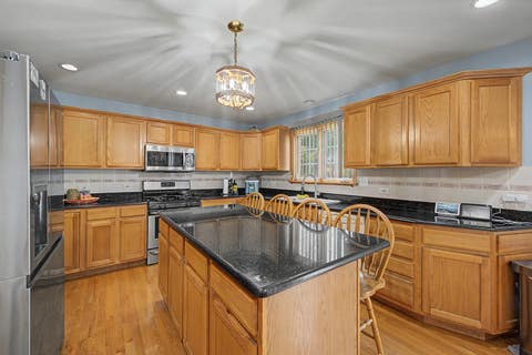 Tiny photo for 7716 Leclaire Avenue, Burbank, IL 60459 (MLS # 12740070)