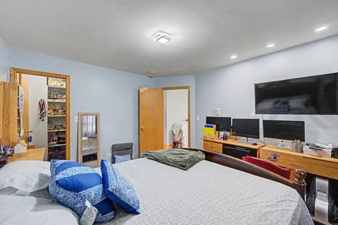 Tiny photo for 7716 Leclaire Avenue, Burbank, IL 60459 (MLS # 12740070)