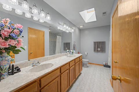 Tiny photo for 7716 Leclaire Avenue, Burbank, IL 60459 (MLS # 12740070)
