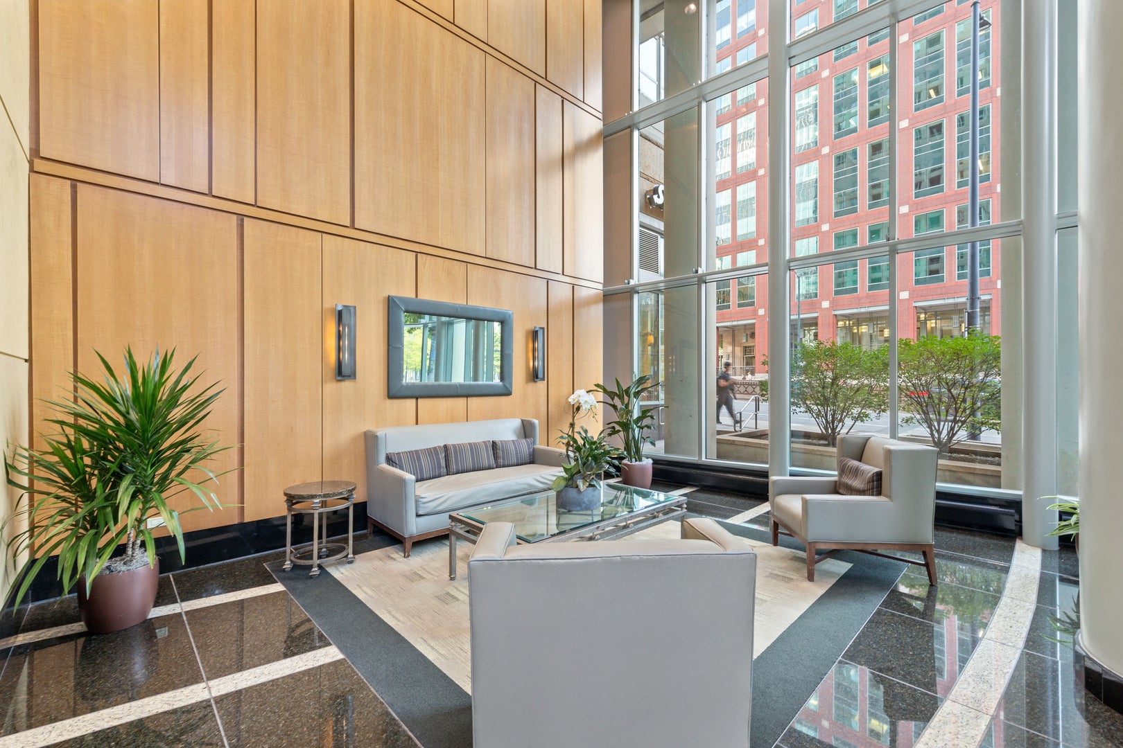 345 N LaSalle Street 1904