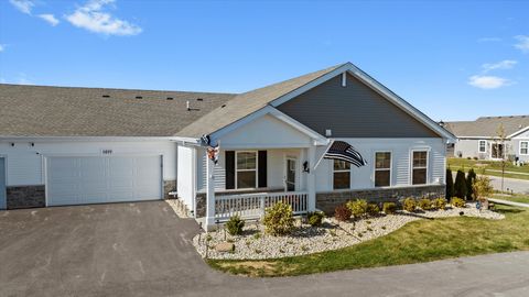 Photo of 1071 Williamsburg Street, Pingree Grove, IL 60140 (MLS # 12505587)