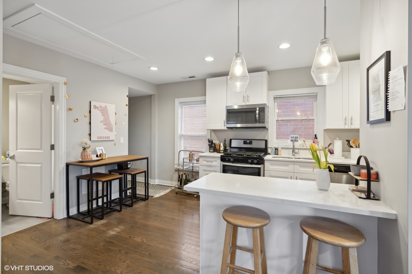 330 W EVERGREEN Avenue 3