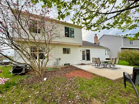 Tiny photo for 1081 Brighton Drive, Carol Stream, IL 60188 (MLS # 12626044)