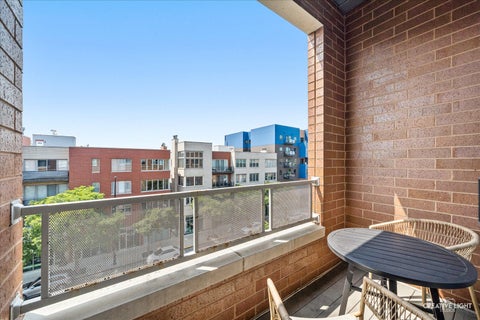 Tiny photo for 1725 N Western Avenue #4, Chicago, IL 60647 (MLS # 12710602)