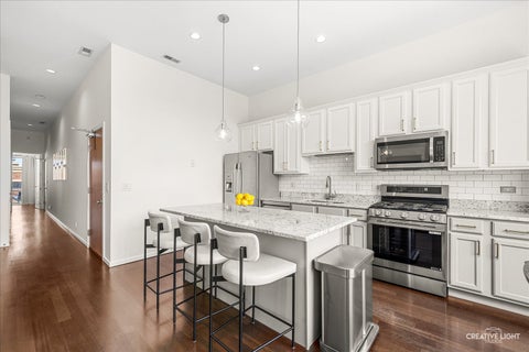 Tiny photo for 1725 N Western Avenue #4, Chicago, IL 60647 (MLS # 12710602)