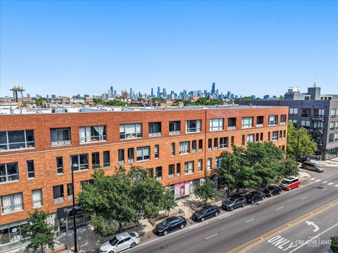 Photo of 1725 N Western Avenue #4, Chicago, IL 60647 (MLS # 12710602)