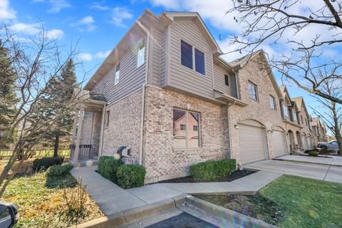 172 Carey Trail 5A Wood Dale IL 60191