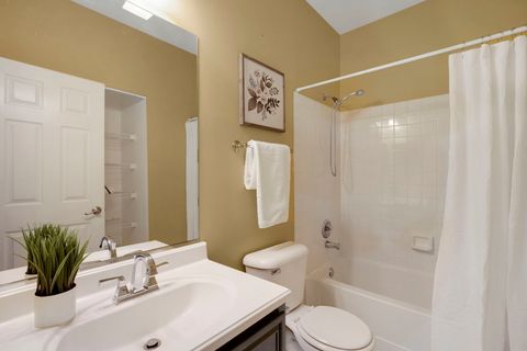 Tiny photo for 51 W Rustic Lane, Round Lake Beach, IL 60073 (MLS # 12466394)