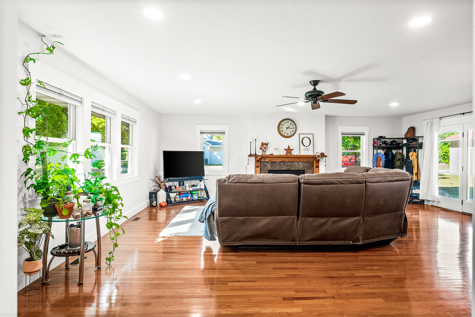 14345 N 900 East Road