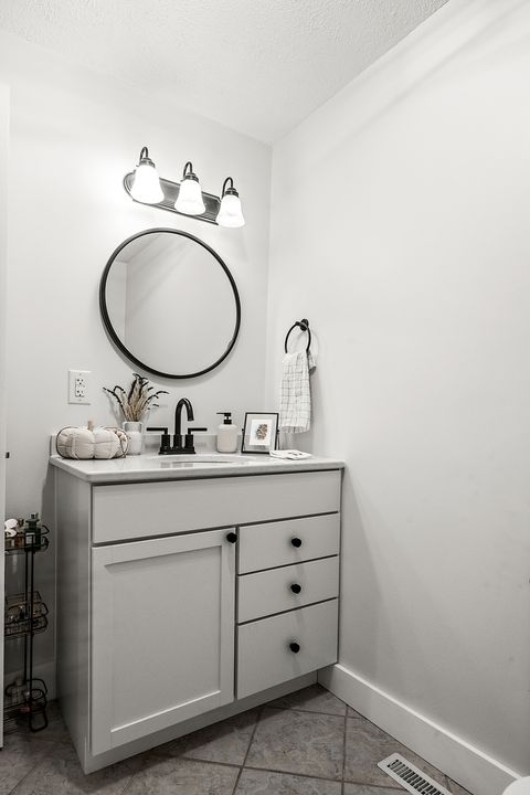 Tiny photo for 14345 N 900 East Road, Bloomington, IL 61705 (MLS # 12491044)