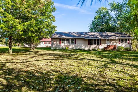 14345 N 900 East Road Bloomington IL 61705