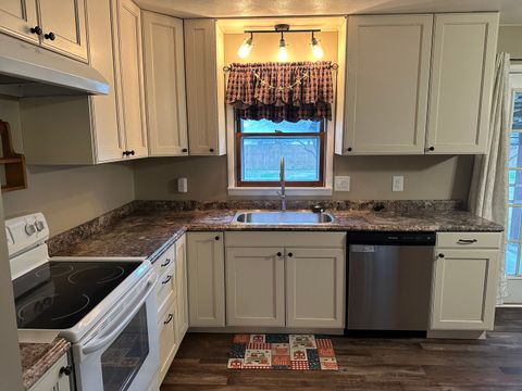 Tiny photo for 6049 E Flyers Drive, Woodlawn, IL 62898 (MLS # 12585447)