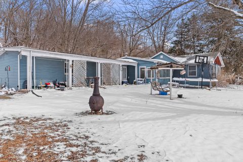 Photo of 8822 86th Avenue, Coal Valley, IL 61240 (MLS # 12598964)