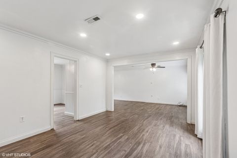 Tiny photo for 27 Ridge Circle, Streamwood, IL 60107 (MLS # 12500692)