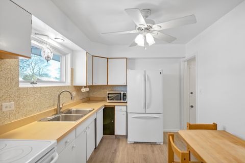 Tiny photo for 7541 Lyons Street, Morton Grove, IL 60053 (MLS # 12552122)