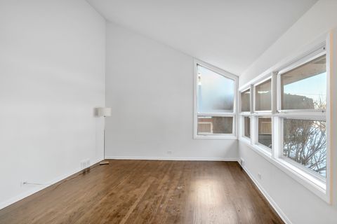 Tiny photo for 7541 Lyons Street, Morton Grove, IL 60053 (MLS # 12552122)