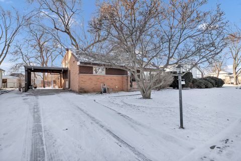 Tiny photo for 7541 Lyons Street, Morton Grove, IL 60053 (MLS # 12552122)