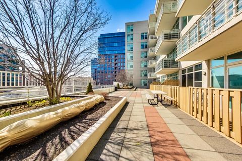 Tiny photo for 909 W Washington Boulevard #811, Chicago, IL 60607 (MLS # 12629867)