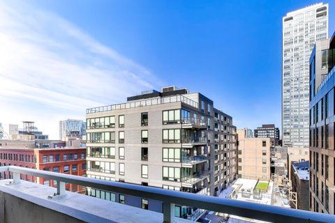 Tiny photo for 909 W Washington Boulevard #811, Chicago, IL 60607 (MLS # 12629867)