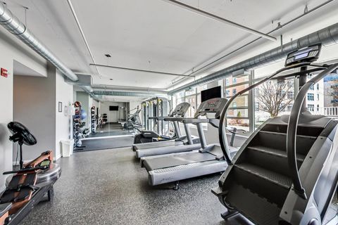 Tiny photo for 909 W Washington Boulevard #811, Chicago, IL 60607 (MLS # 12629867)