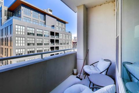 Tiny photo for 909 W Washington Boulevard #811, Chicago, IL 60607 (MLS # 12629867)