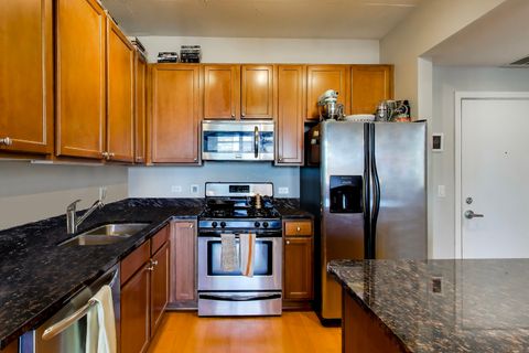 Tiny photo for 909 W Washington Boulevard #811, Chicago, IL 60607 (MLS # 12629867)