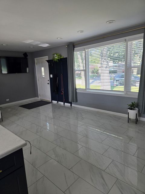 Tiny photo for 452 S Walnut Street, Bensenville, IL 60106 (MLS # 12418417)