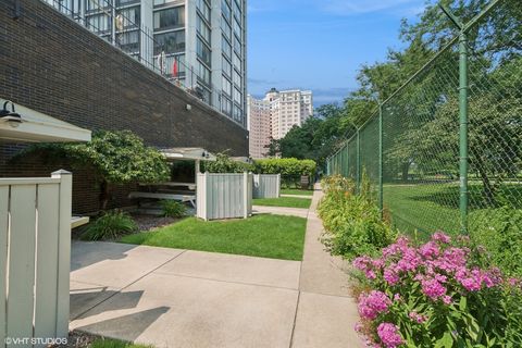 Tiny photo for 5455 N Sheridan Road #1601, Chicago, IL 60640 (MLS # 12365763)