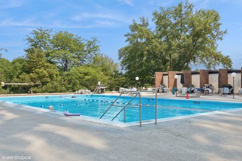 Tiny photo for 5455 N Sheridan Road #1601, Chicago, IL 60640 (MLS # 12365763)