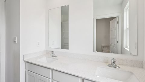 Tiny photo for 1542 Aspen Court, Pingree Grove, IL 60140 (MLS # 12487860)
