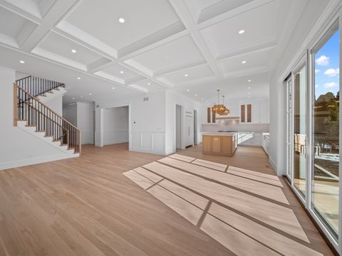 Tiny photo for 2009 Robincrest Lane, Glenview, IL 60025 (MLS # 12566715)