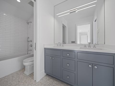 Tiny photo for 2009 Robincrest Lane, Glenview, IL 60025 (MLS # 12566715)