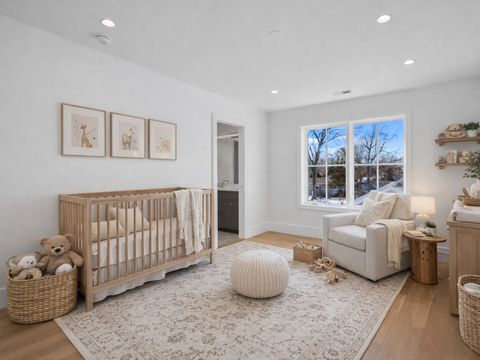 Tiny photo for 2009 Robincrest Lane, Glenview, IL 60025 (MLS # 12566715)