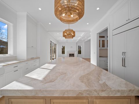 Tiny photo for 2009 Robincrest Lane, Glenview, IL 60025 (MLS # 12566715)