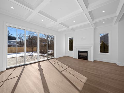 Tiny photo for 2009 Robincrest Lane, Glenview, IL 60025 (MLS # 12566715)