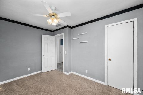 Tiny photo for 3707 15TH Street #D, Moline, IL 61265 (MLS # QC4269699)