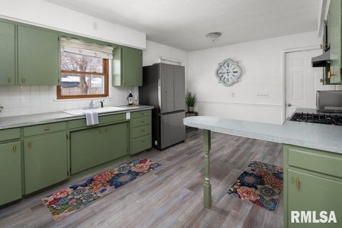 Tiny photo for 3707 15TH Street #D, Moline, IL 61265 (MLS # QC4269699)