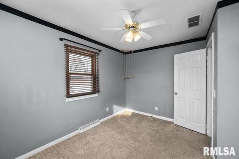 Tiny photo for 3707 15TH Street #D, Moline, IL 61265 (MLS # QC4269699)