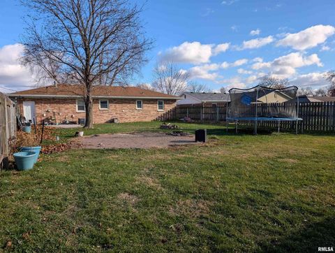 Tiny photo for 3707 15TH Street #D, Moline, IL 61265 (MLS # QC4269699)