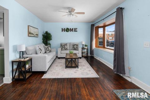 Tiny photo for 3707 15TH Street #D, Moline, IL 61265 (MLS # QC4269699)