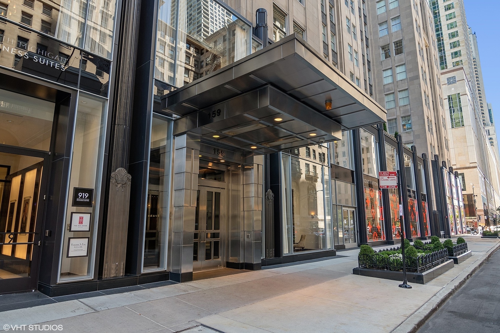 159 E WALTON Place 14B